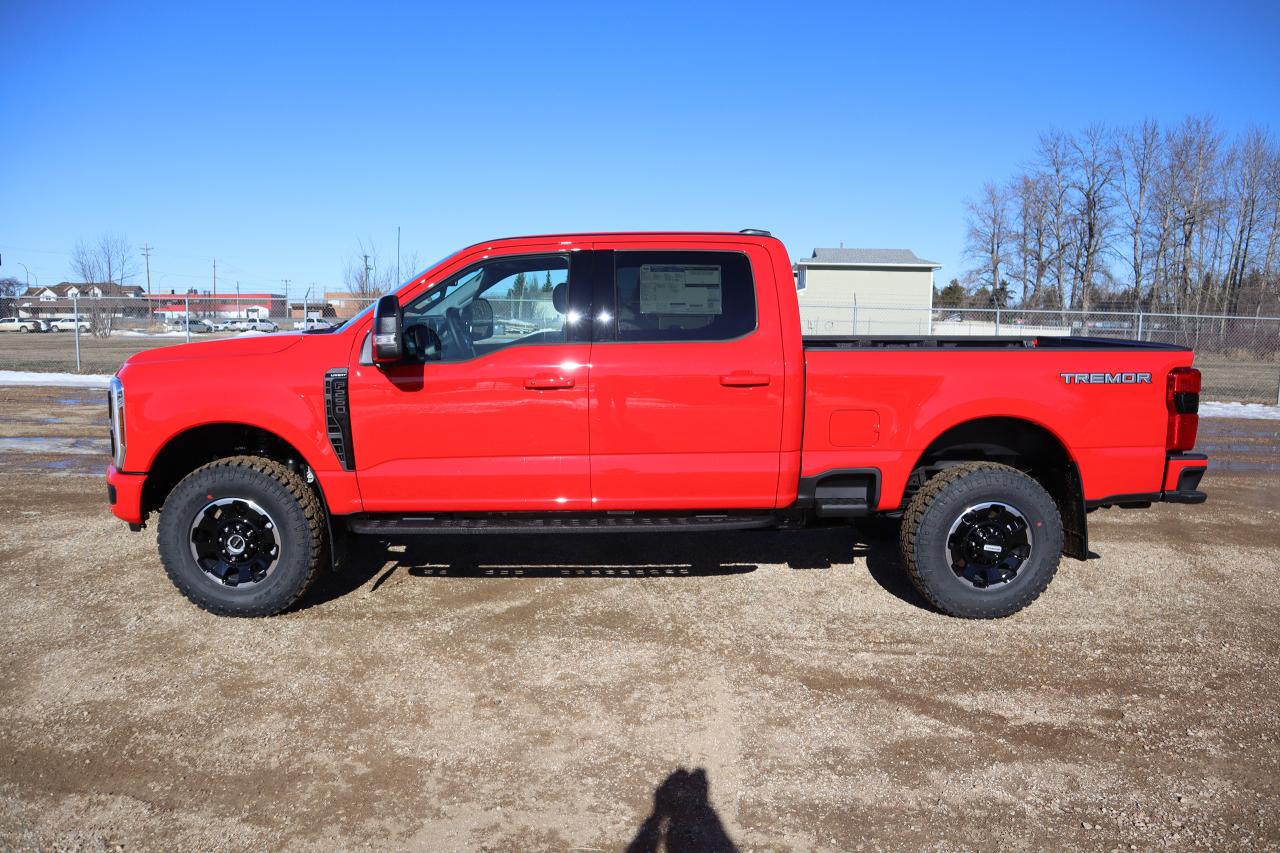 2025 Ford F-250 Super Duty SRW Lariat Photo5