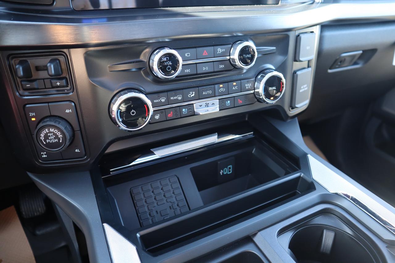 2025 Ford F-250 Super Duty SRW Lariat Photo5