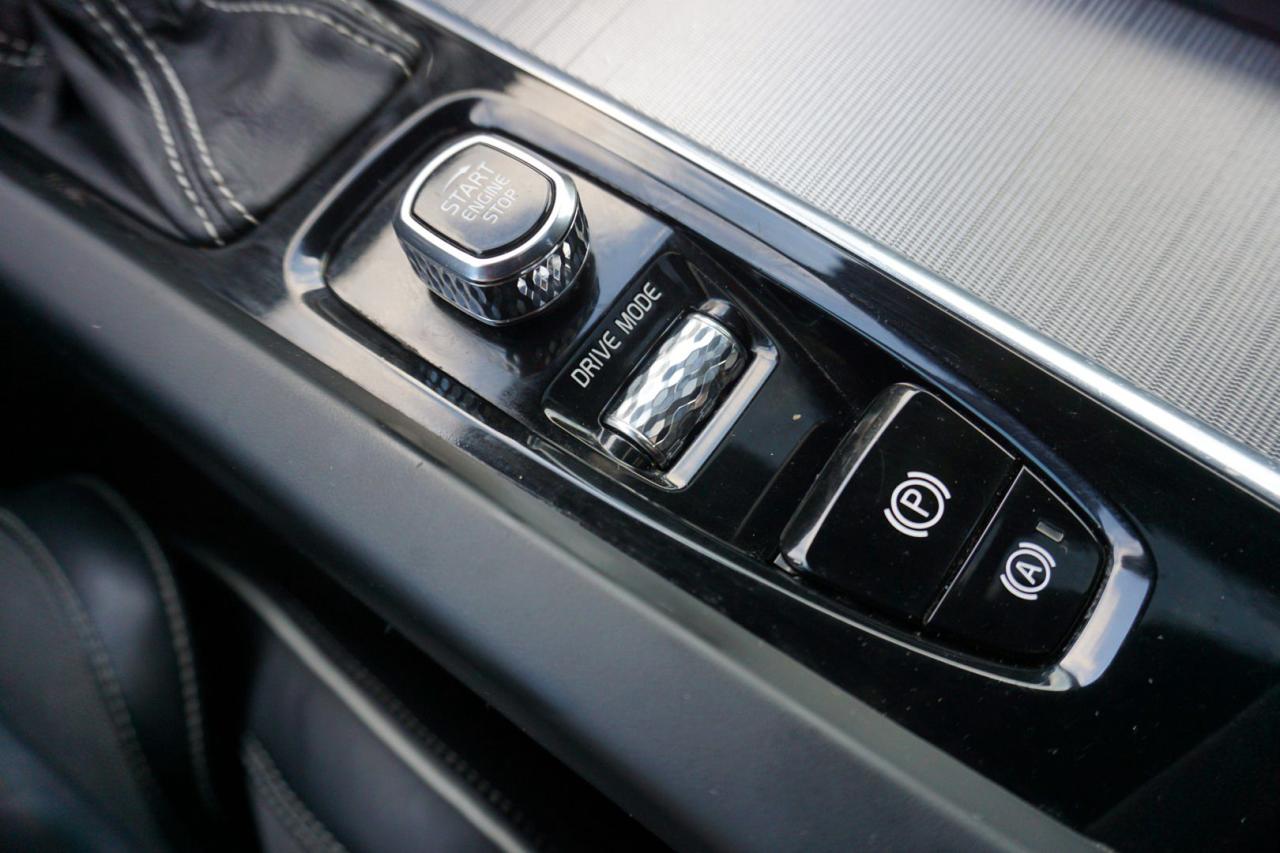 2020 Volvo S60 T6 R-DESIGN AWD CERTIFIED CAMERA NAV BLUETOOTH LEATHER HEATED SEATS SUNROOF CRUISE ALLOYS - Photo #29