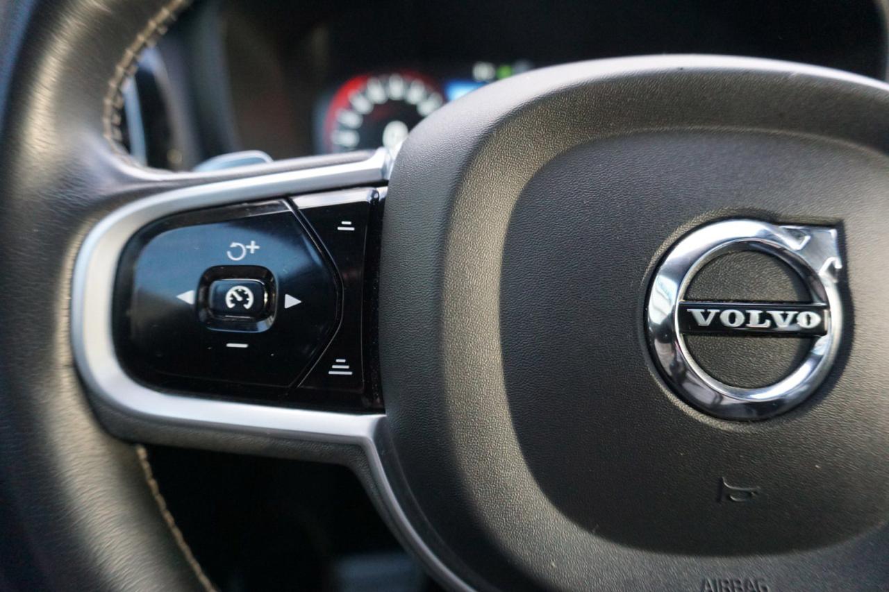 2020 Volvo S60 T6 R-DESIGN AWD CERTIFIED CAMERA NAV BLUETOOTH LEATHER HEATED SEATS SUNROOF CRUISE ALLOYS - Photo #35