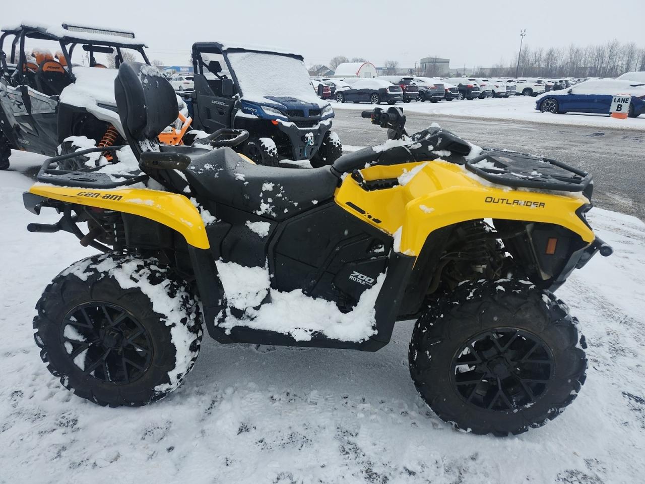 2024 Can-Am Outlander 700 Max XT No Freight or PDI Financing Available Trade-ins OK - Photo #6