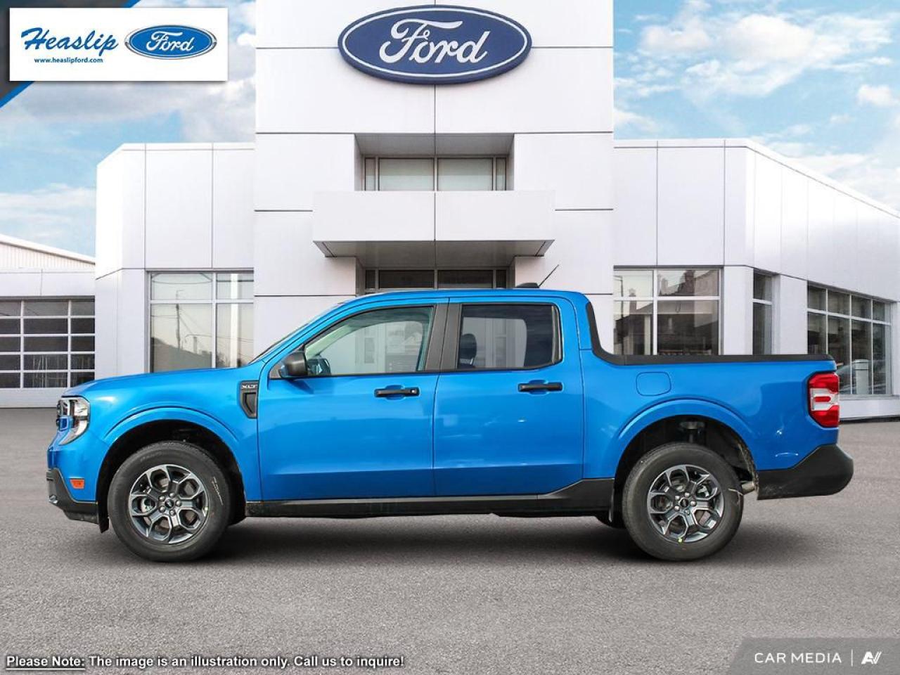 2025 Ford Maverick XLT Photo2