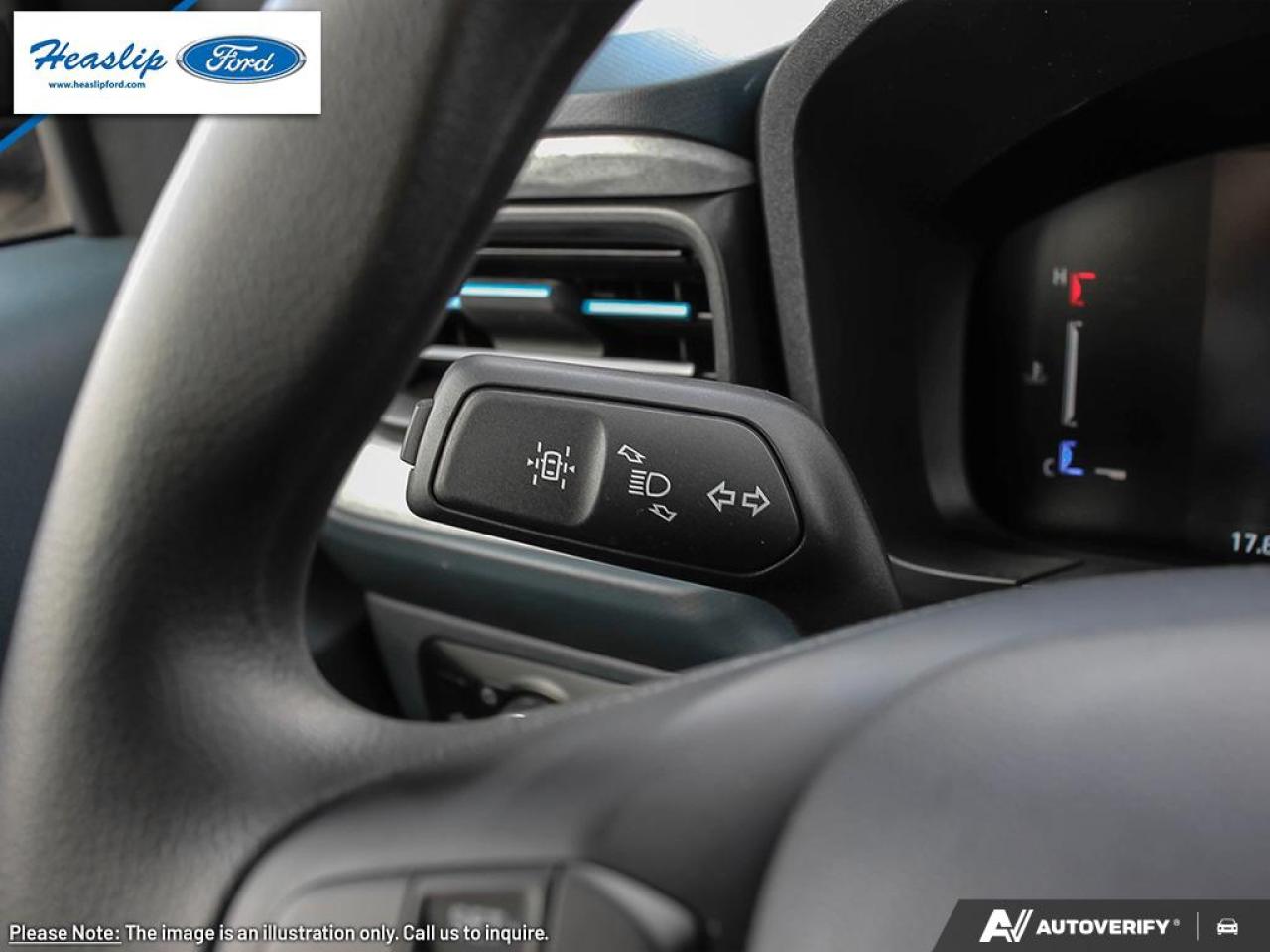 2025 Ford Maverick XLT Photo