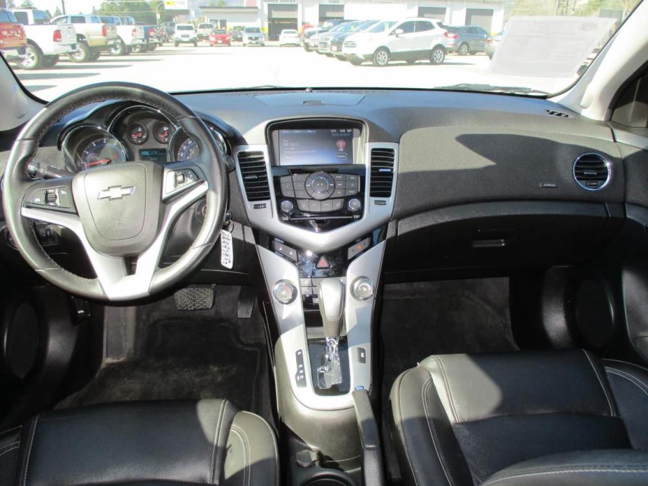 2013 Chevrolet Cruze 2LT RS Photo18