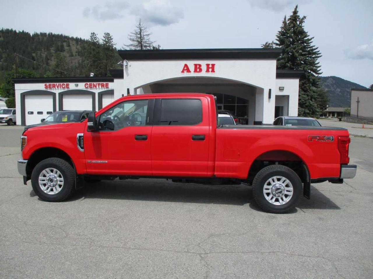 2019 Ford F-250 XLT DIESEL,ROOF,NAV Photo2