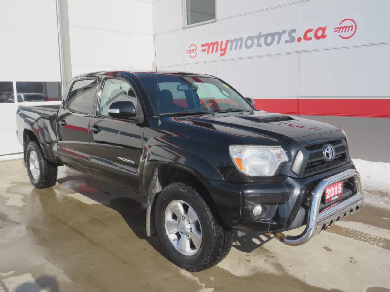 Used 2015 Toyota Tacoma TRD SPORT (**4X4**V6**ALLOY WHEELS**TRAILER HITCH**FOG LIGHTS**PUSH BAR**HOOD SCOOP**CRUISE CONTROL**BLUETOOTH**BACKUP CAMERA**ROLL SENSING CURTAIN AIRBAGS WITH OFF BUTTON** HEATED SEATS**USB/AUX PORT**BED LINER**) for sale in Tillsonburg, ON