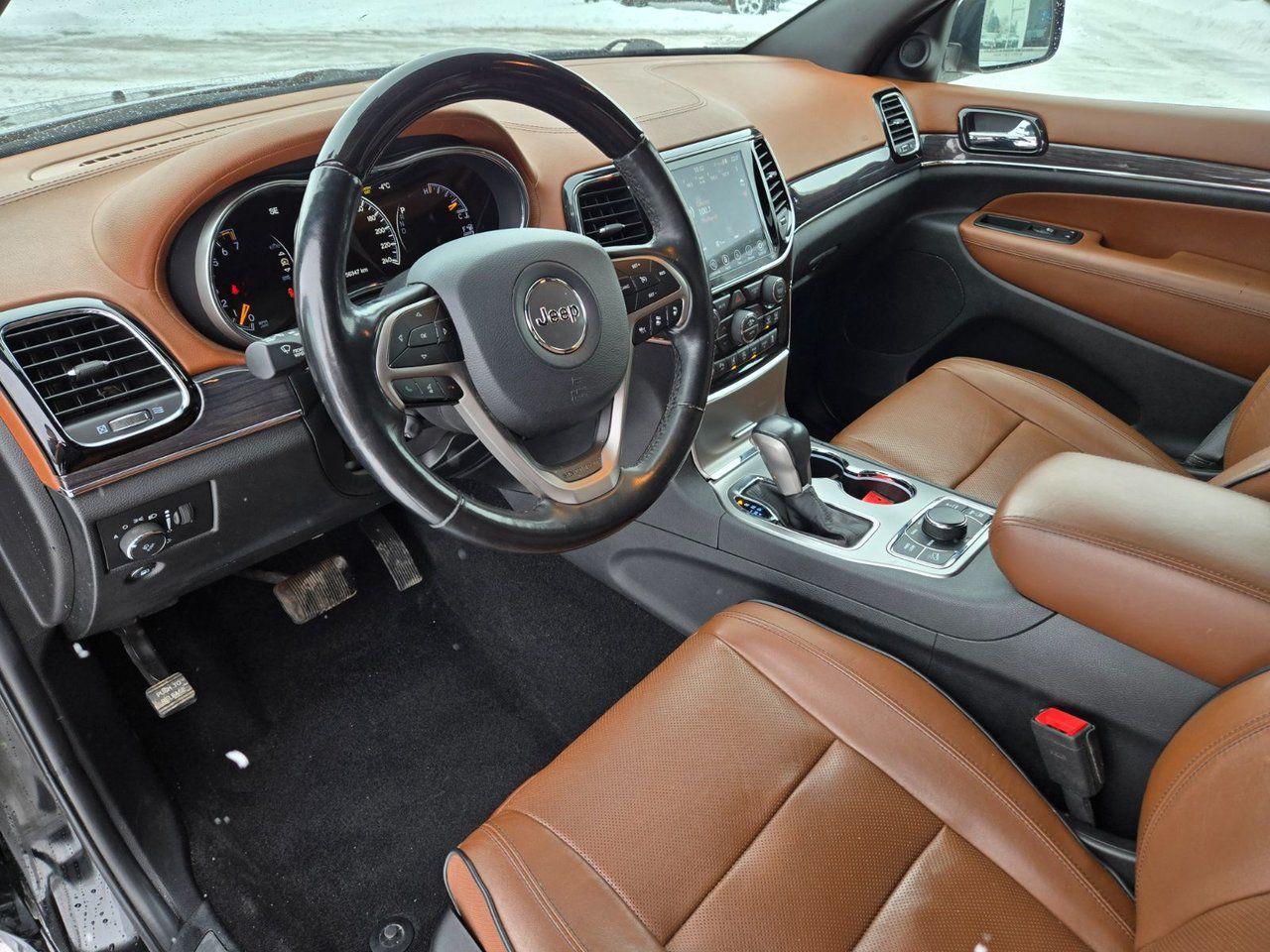 2020 Jeep Grand Cherokee Overland - Photo #13