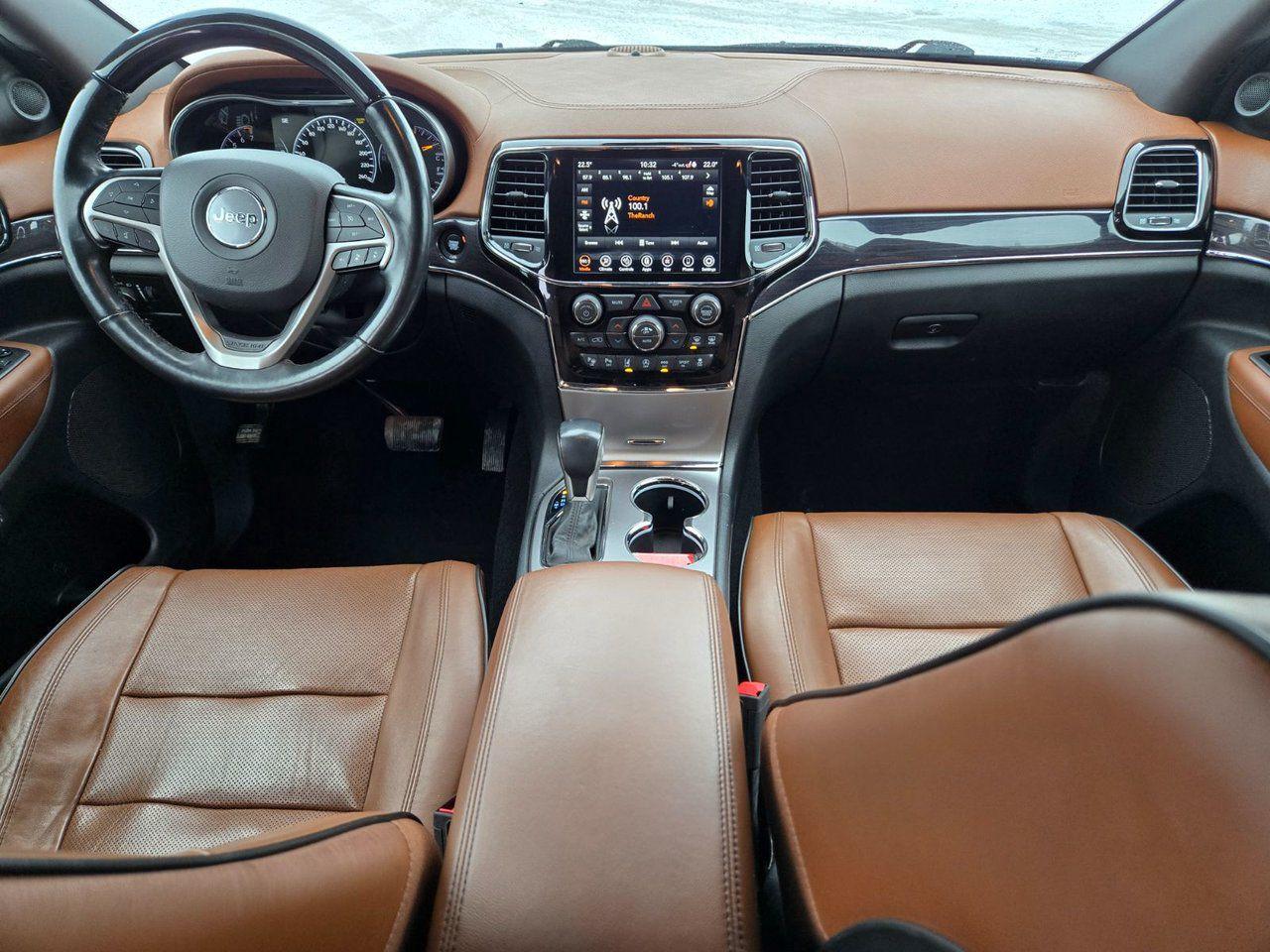 2020 Jeep Grand Cherokee Overland - Photo #14