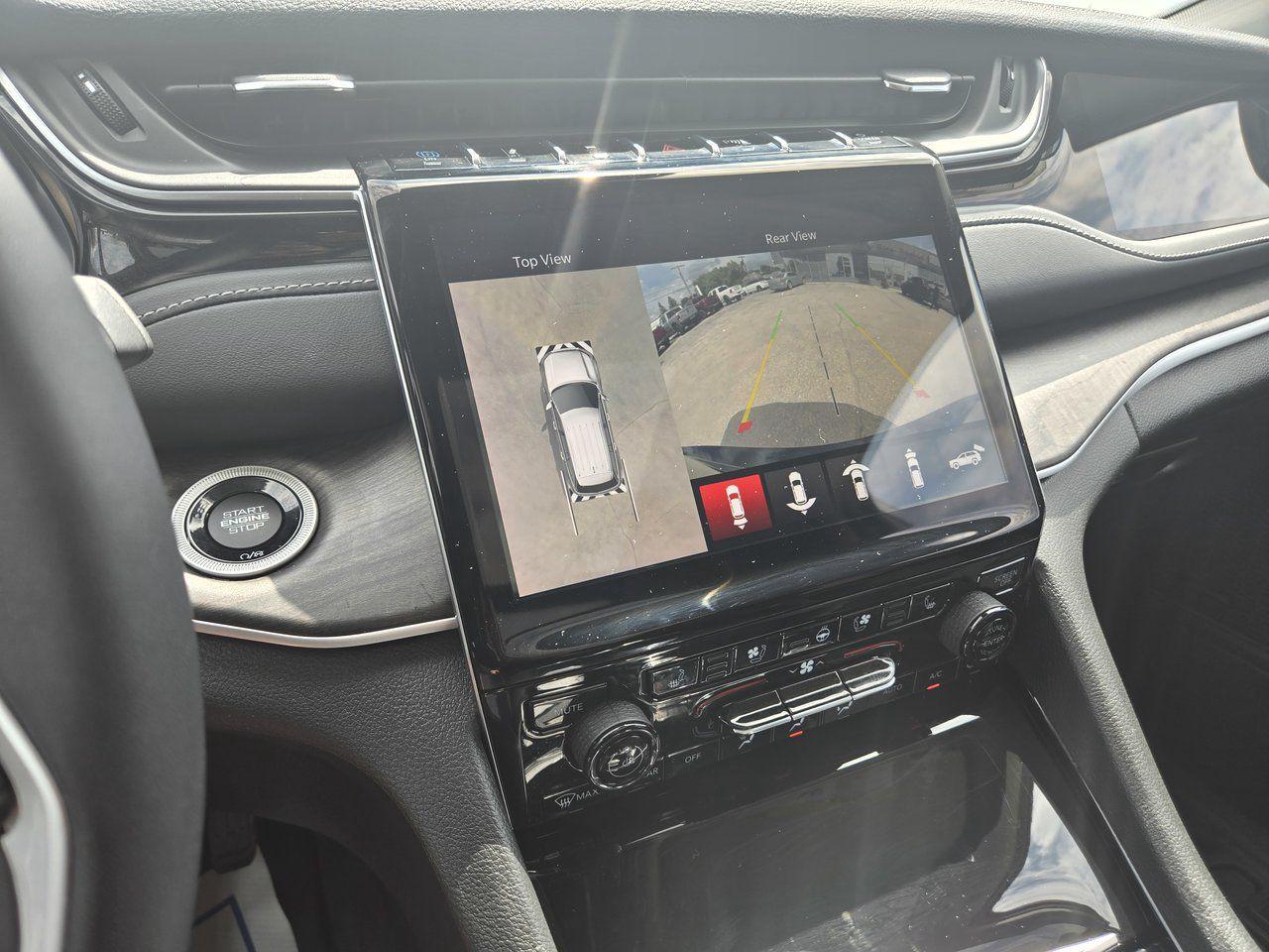 2023 Jeep Grand Cherokee 4XE BASE - Photo #18