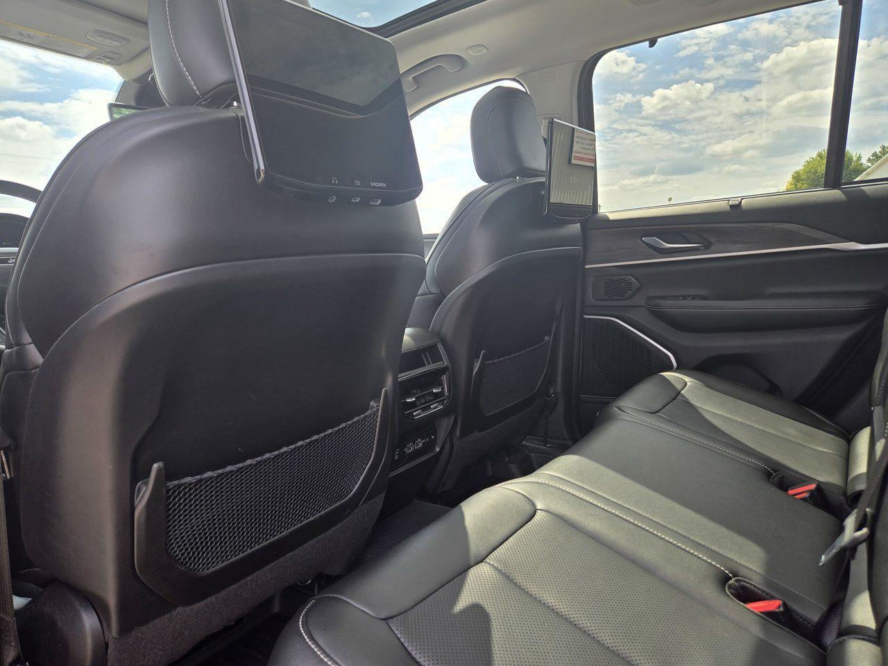 2023 Jeep Grand Cherokee 4XE BASE - Photo #24