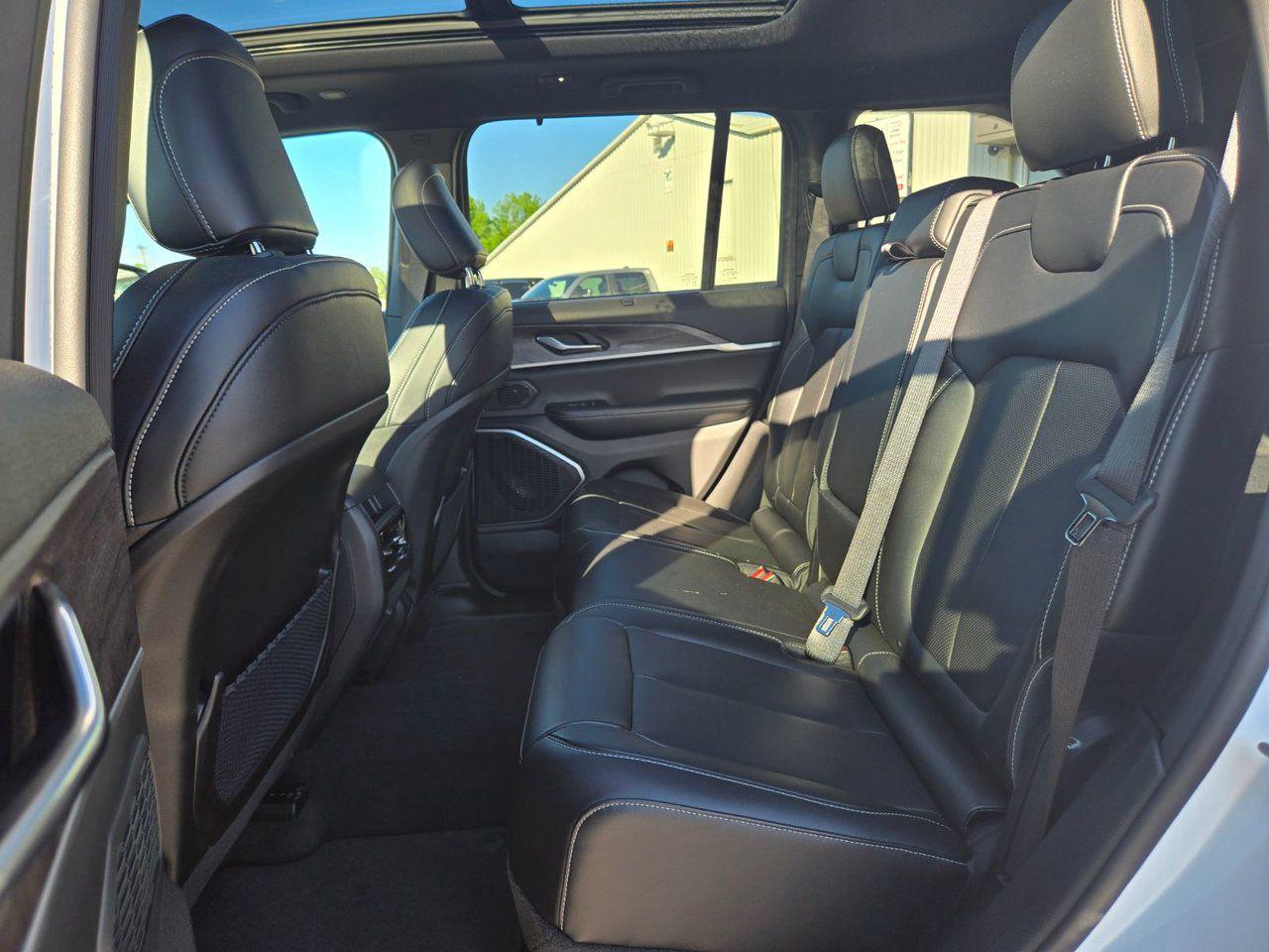 2024 Jeep Grand Cherokee Limited - Photo #23