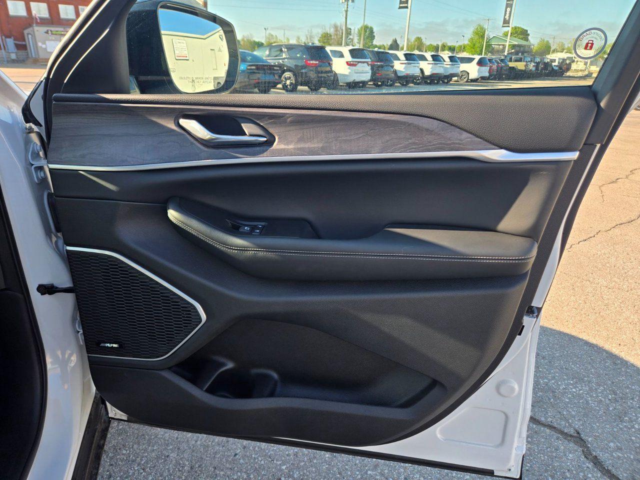 2024 Jeep Grand Cherokee Limited - Photo #31