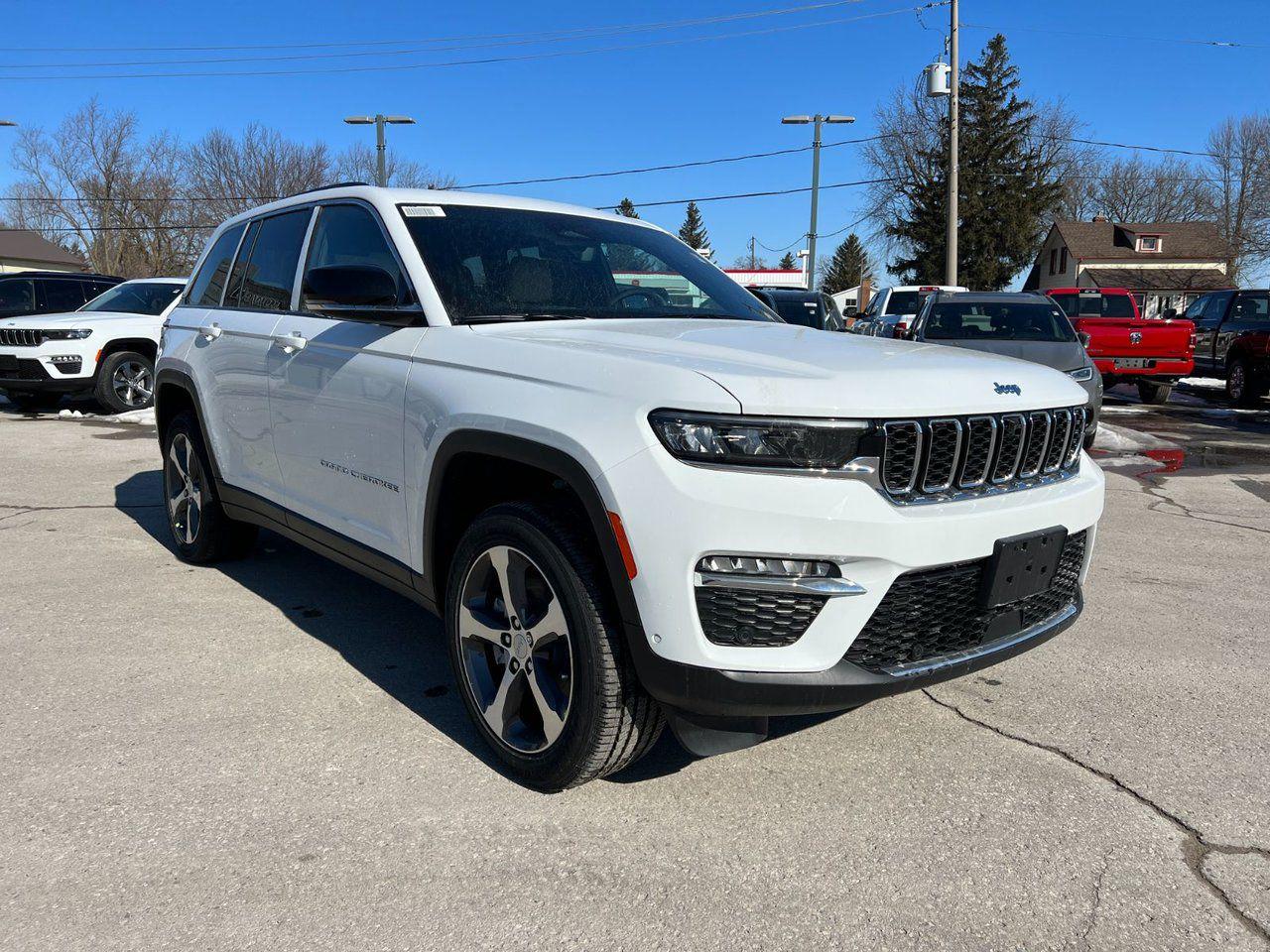 2022 Jeep Grand Cherokee 4XE BASE - Photo #6
