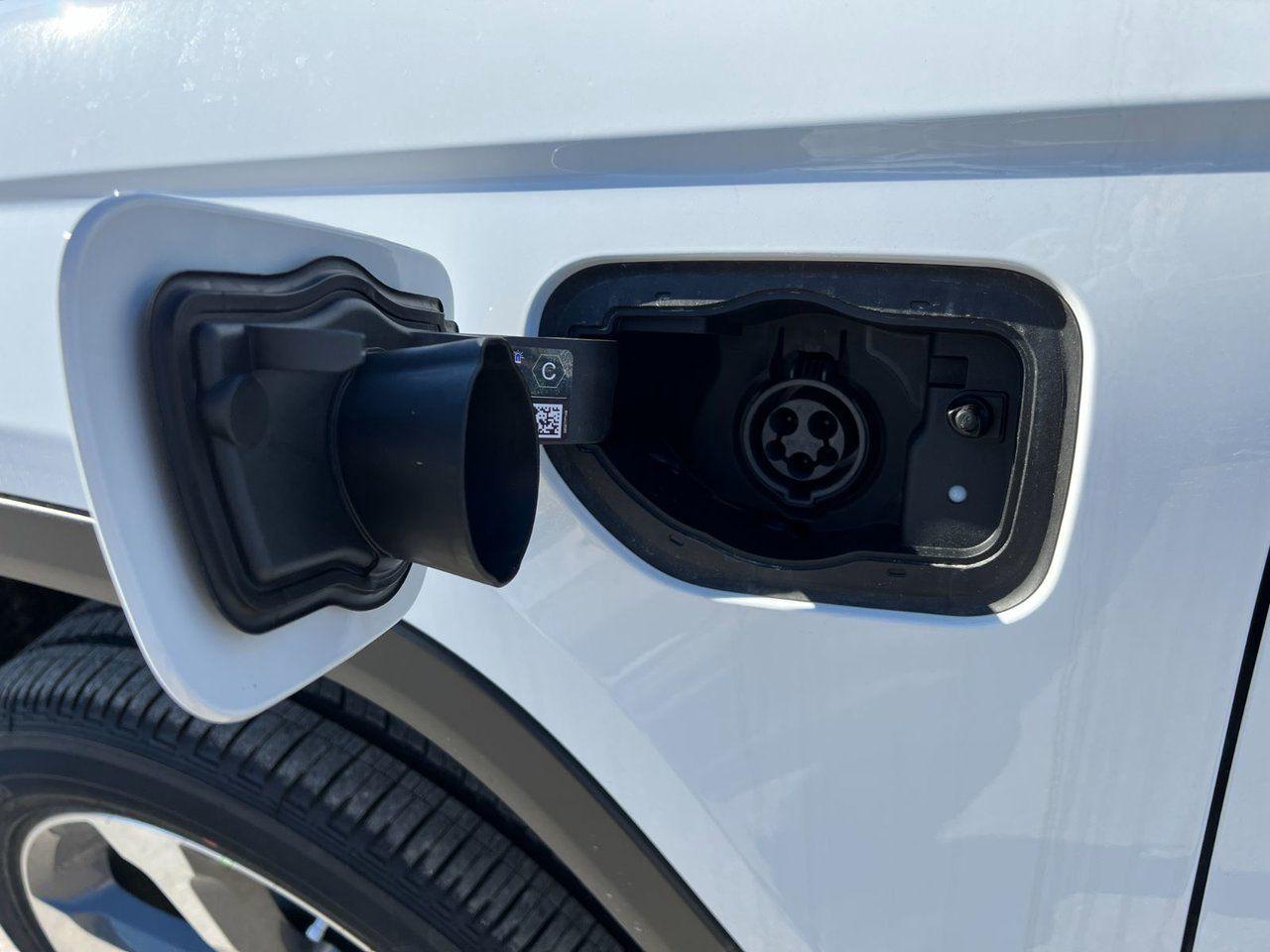 2022 Jeep Grand Cherokee 4XE BASE - Photo #15