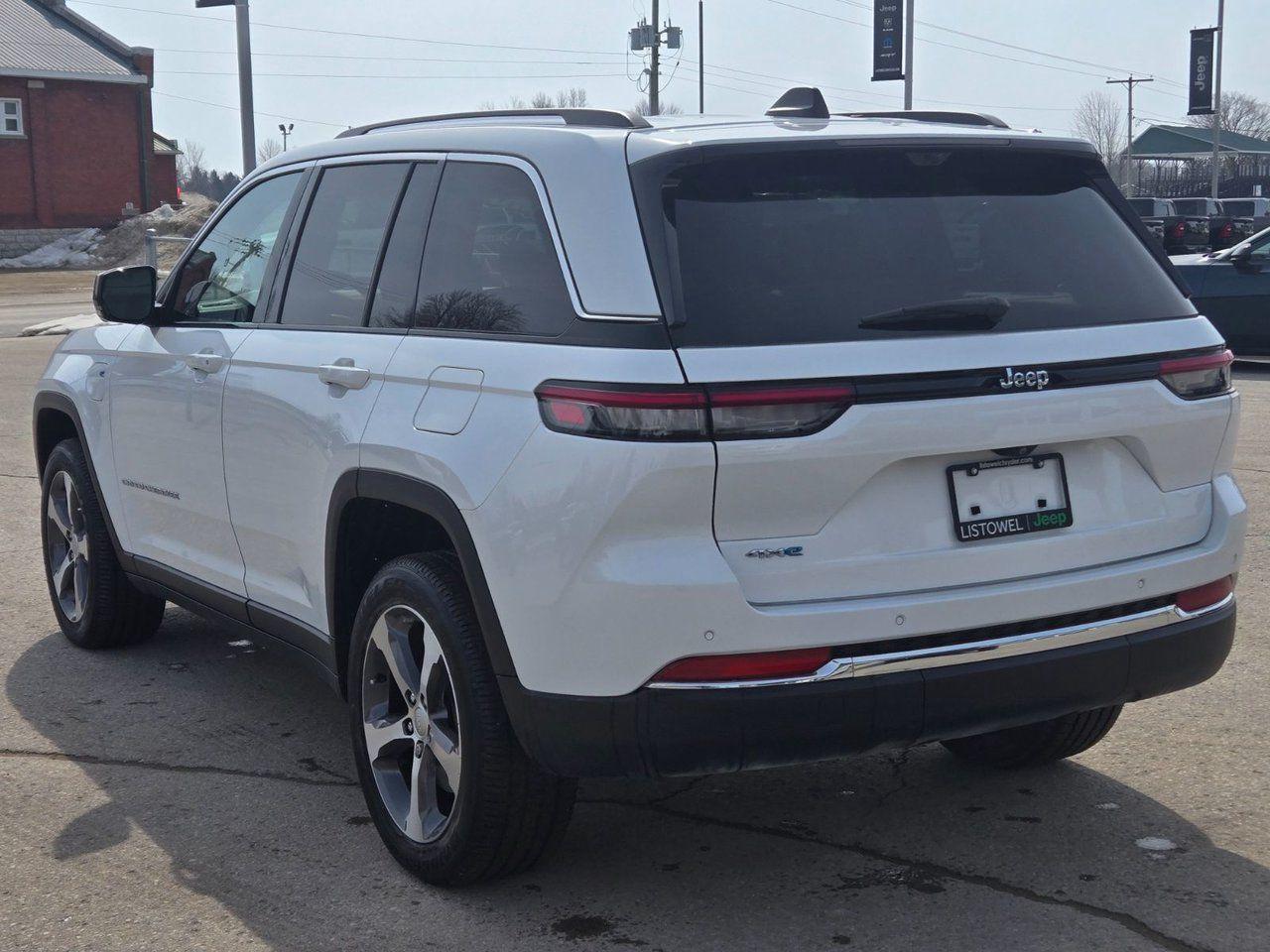 2023 Jeep Grand Cherokee 4XE BASE - Photo #7