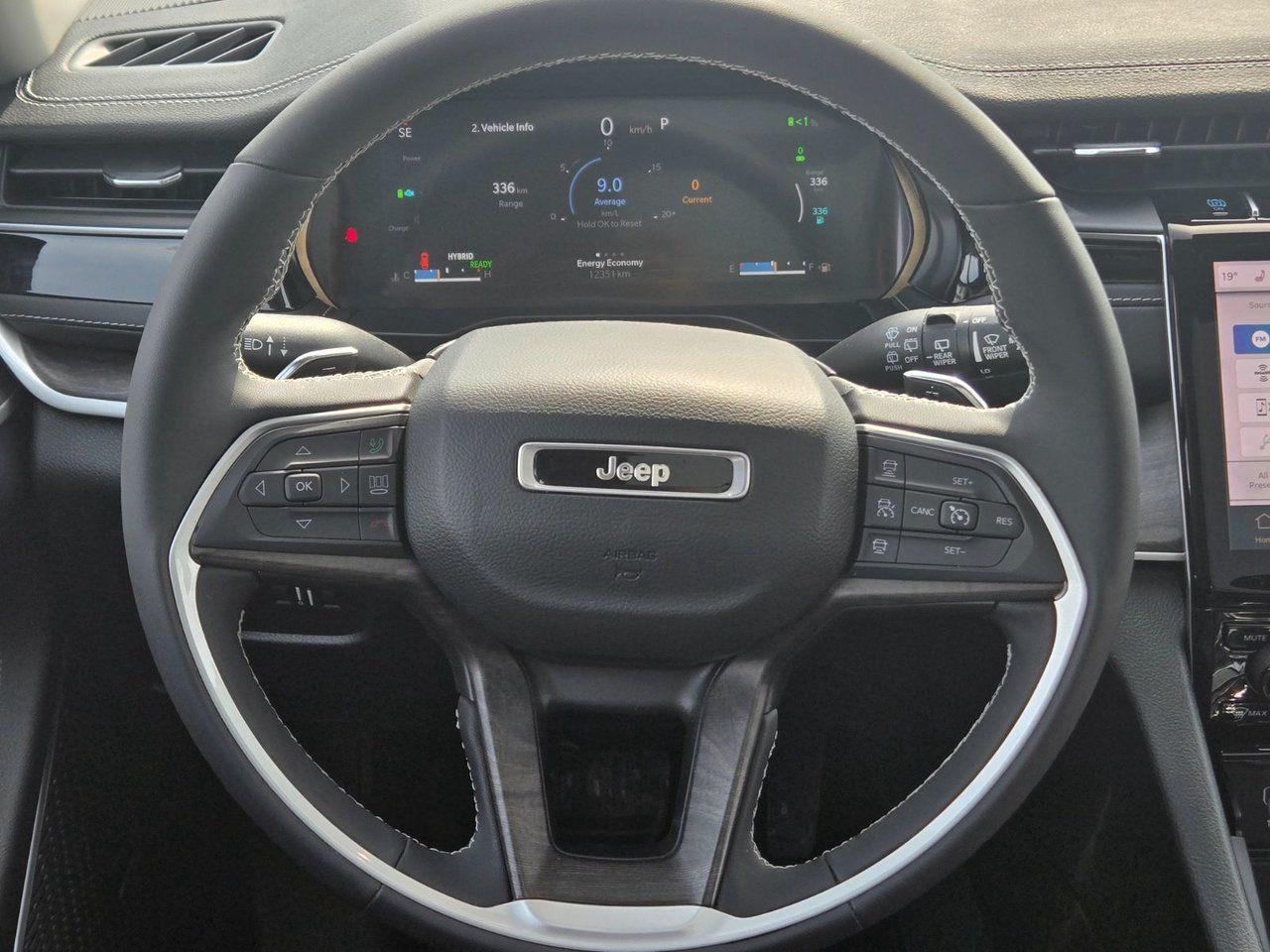 2023 Jeep Grand Cherokee 4XE BASE - Photo #15