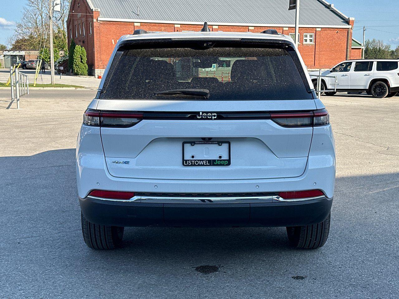 2023 Jeep Grand Cherokee 4XE BASE - Photo #6