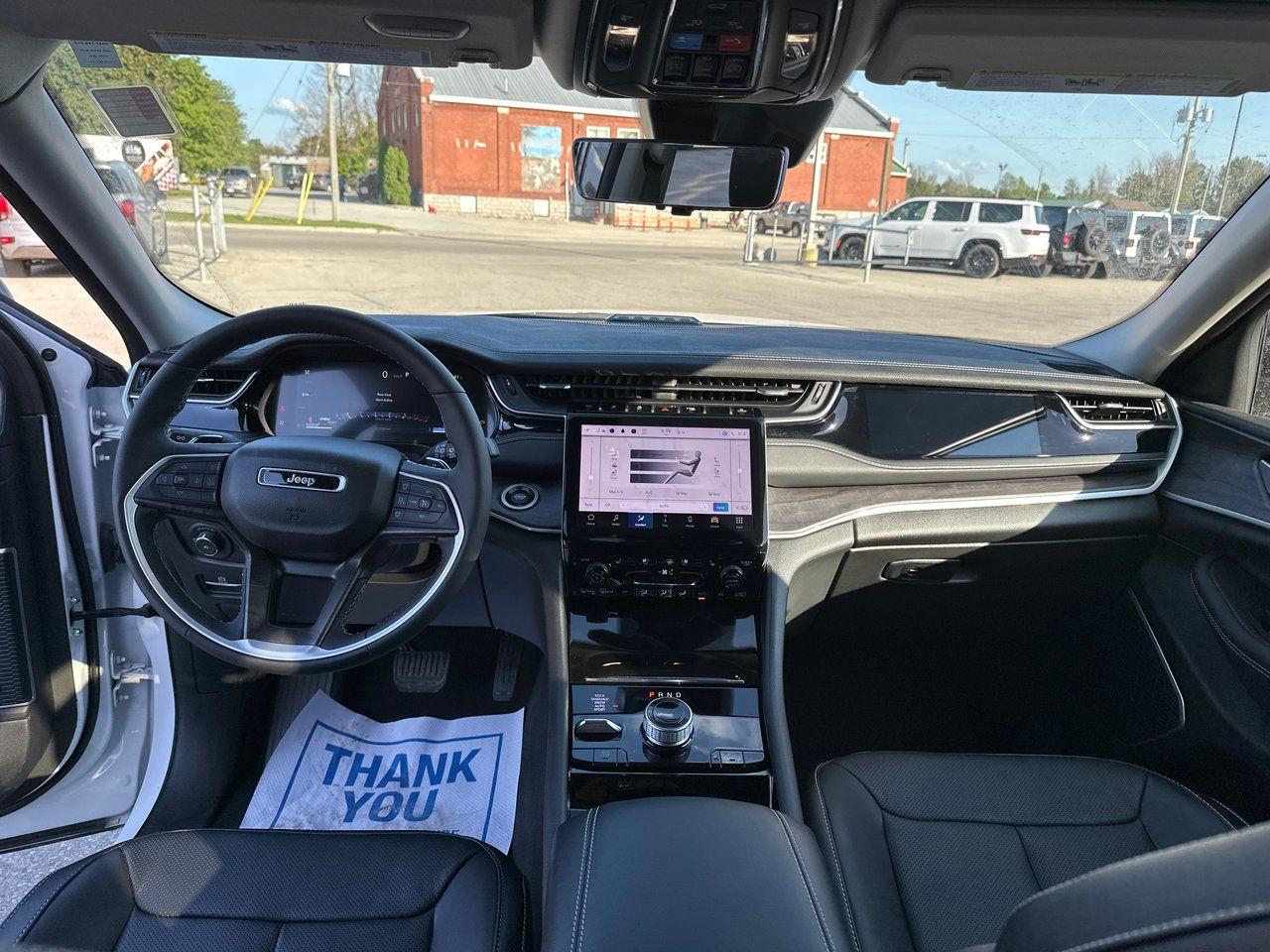 2023 Jeep Grand Cherokee 4XE BASE - Photo #12