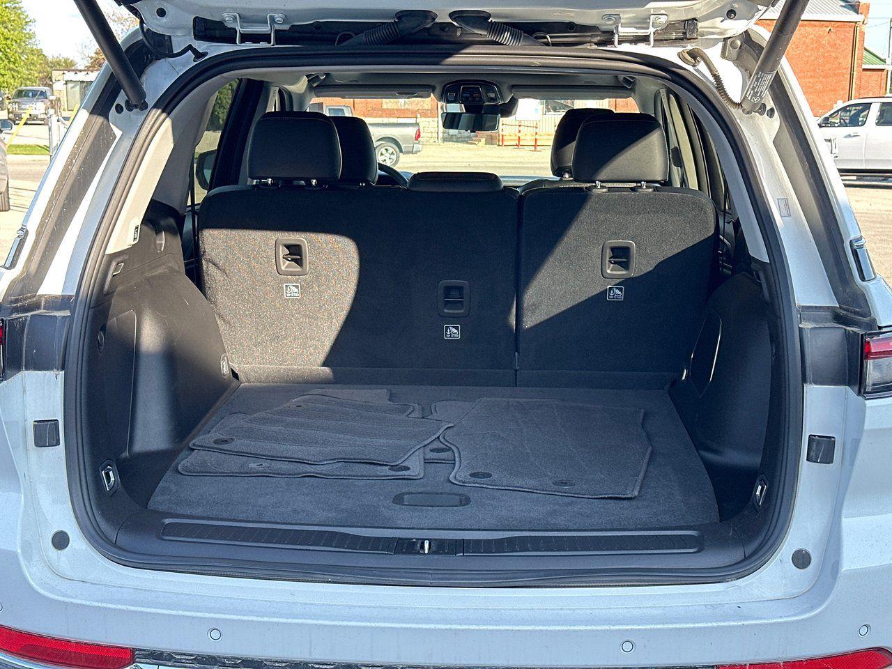 2023 Jeep Grand Cherokee 4XE BASE - Photo #30