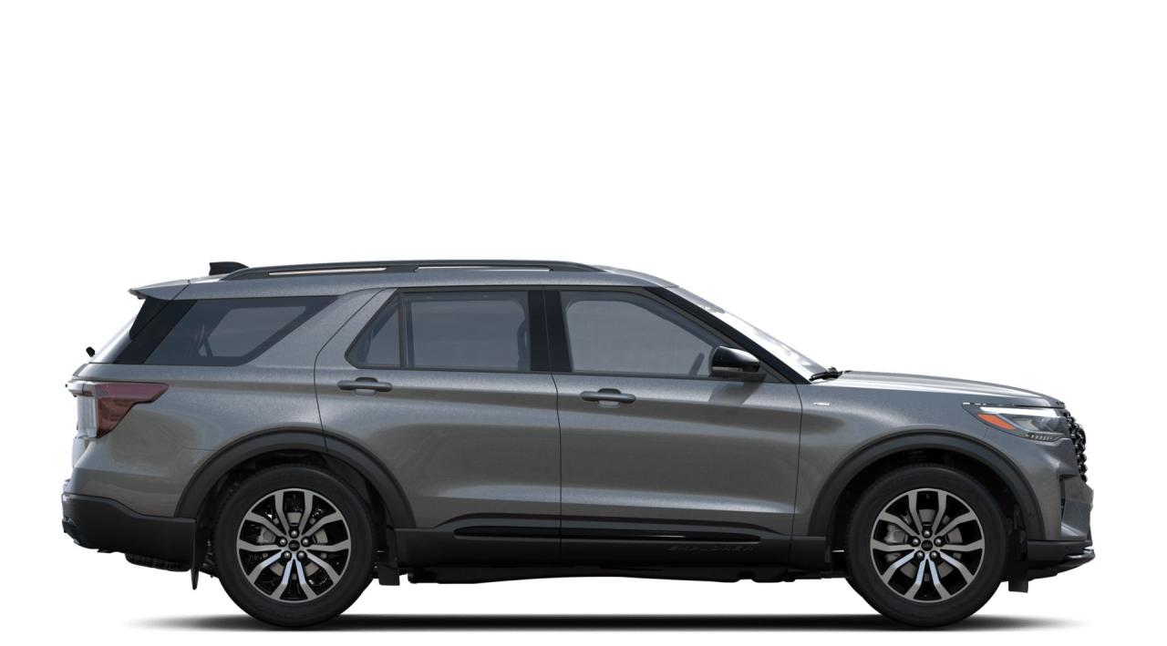 2025 Ford Explorer ST-Line Photo4