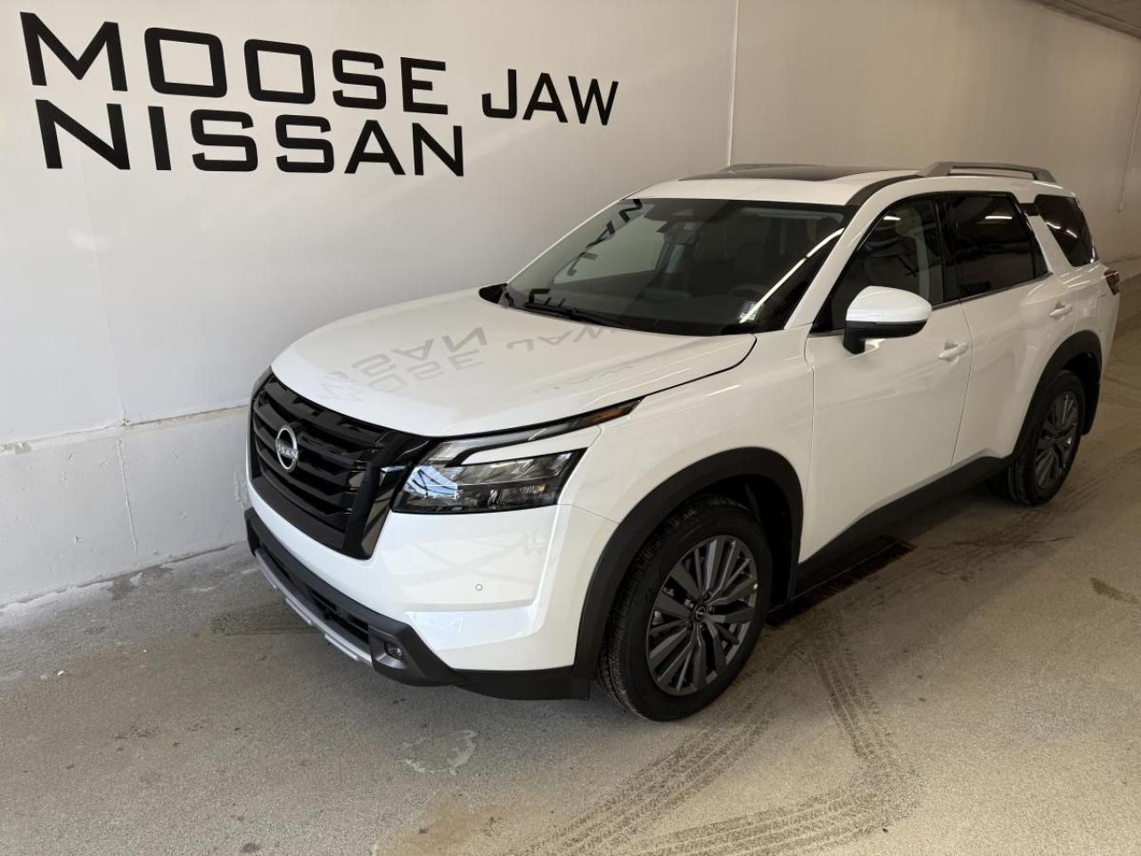 New 2025 Nissan Pathfinder SL 4WD for sale in Moose Jaw, SK