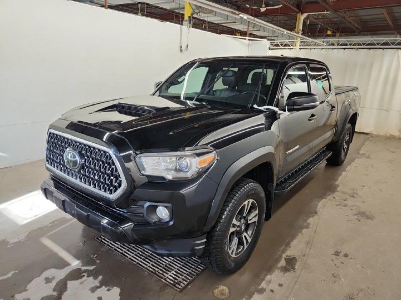 Used 2018 Toyota Tacoma TRD Sport Premium | Double Cab | Leather | Sunroof | Heated Seats | Nav | Rear Camera | and more! for sale in Guelph, ON