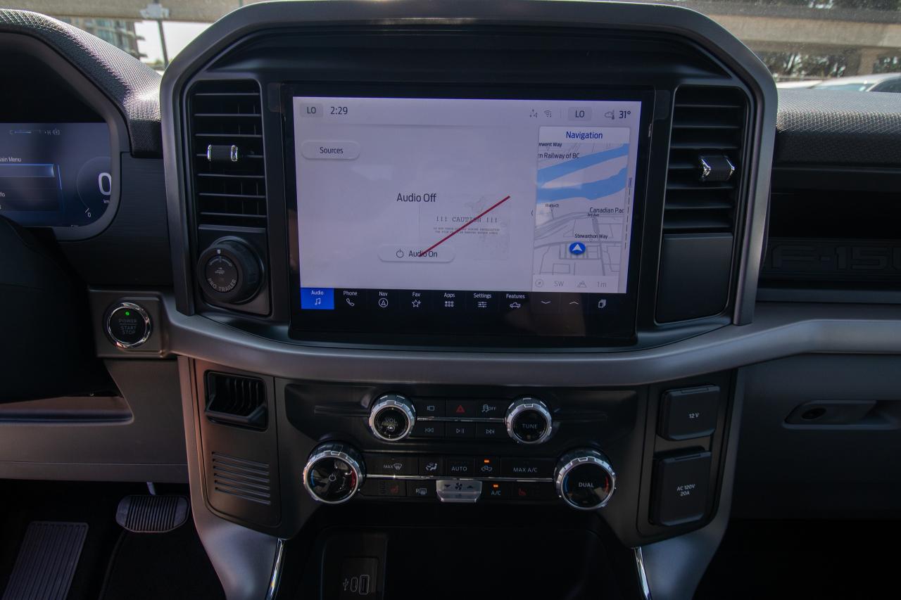 2025 Ford F-150 Lightning XLT 4WD SuperCrew 5.5' Box Photo5