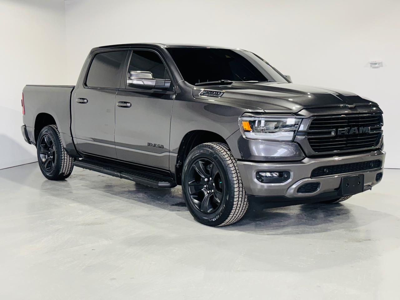 2022 RAM 1500 SPORT Crew Cab SB 4WD - Photo #3