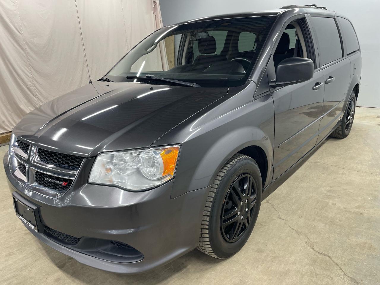 2016 Dodge Grand Caravan SXT Photo3