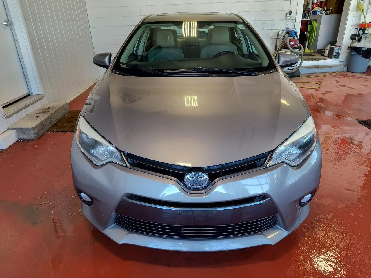 2016 Toyota Corolla LE UPGRADE Photo4