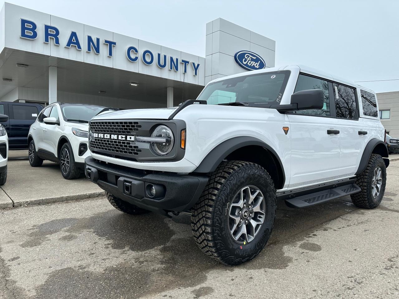 New 2025 Ford Bronco BADLANDS | RAPTOR STYLE RUNNING BAORD | 2.7L V6 for sale in Brantford, ON