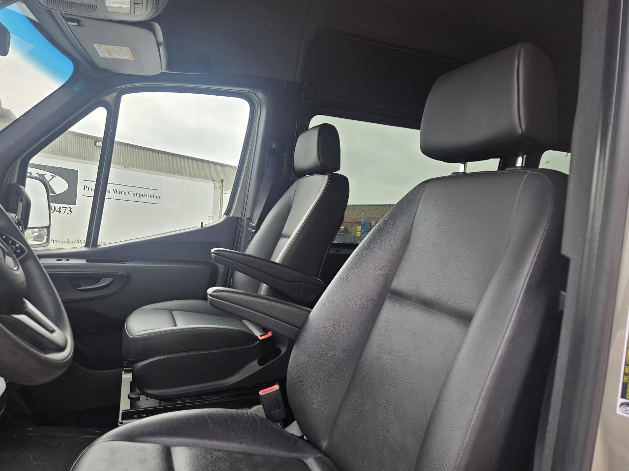 2020 Mercedes-Benz Sprinter 2500 Passenger Van - 12 SEATER|NAVIGATION|LEATHER - Photo #9