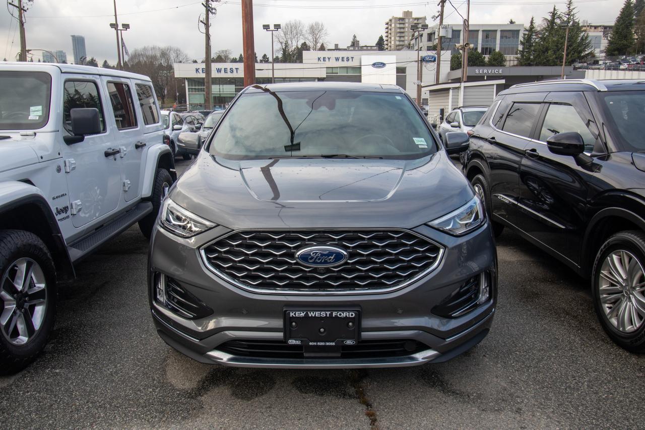 2022 Ford Edge Titanium AWD Photo