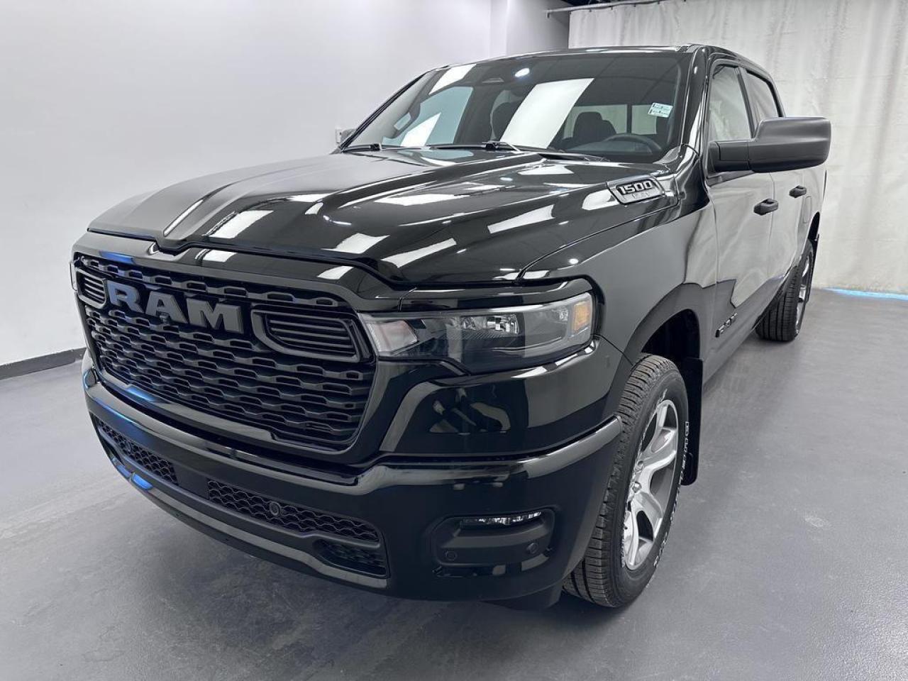 Used 2025 RAM 1500 Tradesman 3.0L Twin Turbo - 6 Passenger - Sport Appearance Pkg - 3.92 Rear Towing - Low Km's! for sale in Lethbridge, AB