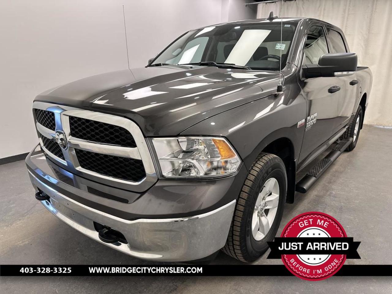 Used 2023 RAM 1500 Classic SLT Centre Console - Side Steps - Alpine Sound - Heated Seats - Remote Start - 8.4