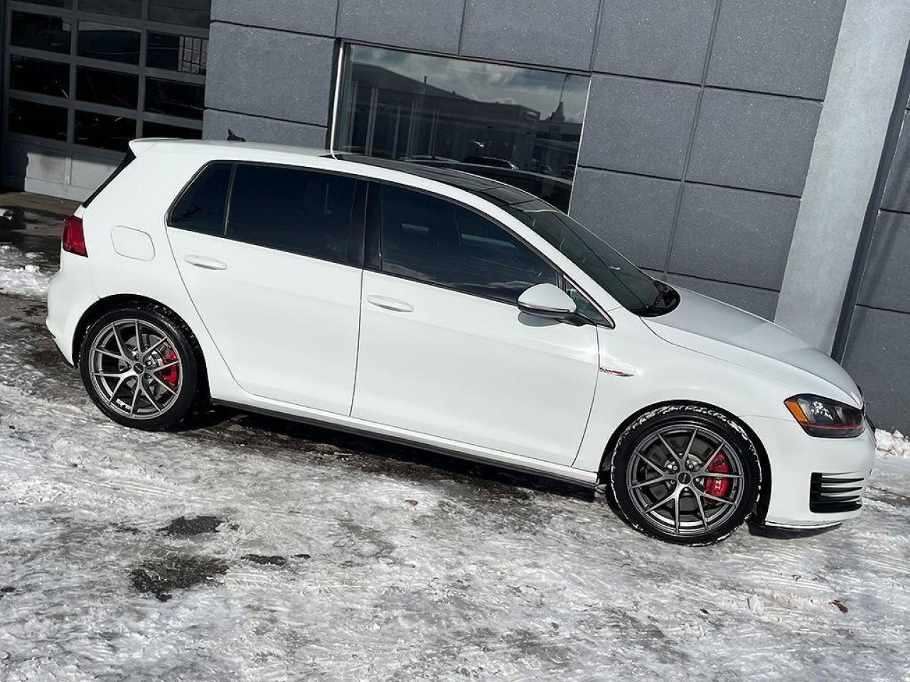 Used 2015 Volkswagen Golf GTI | 4DR|NAVI|REARCAM|SUNROOF|ALLOYS|MANUAL for sale in Toronto, ON