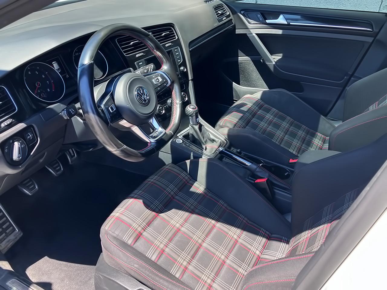 2015 Volkswagen Golf GTI | 4DR|NAVI|REARCAM|SUNROOF|ALLOYS|MANUAL - Photo #7