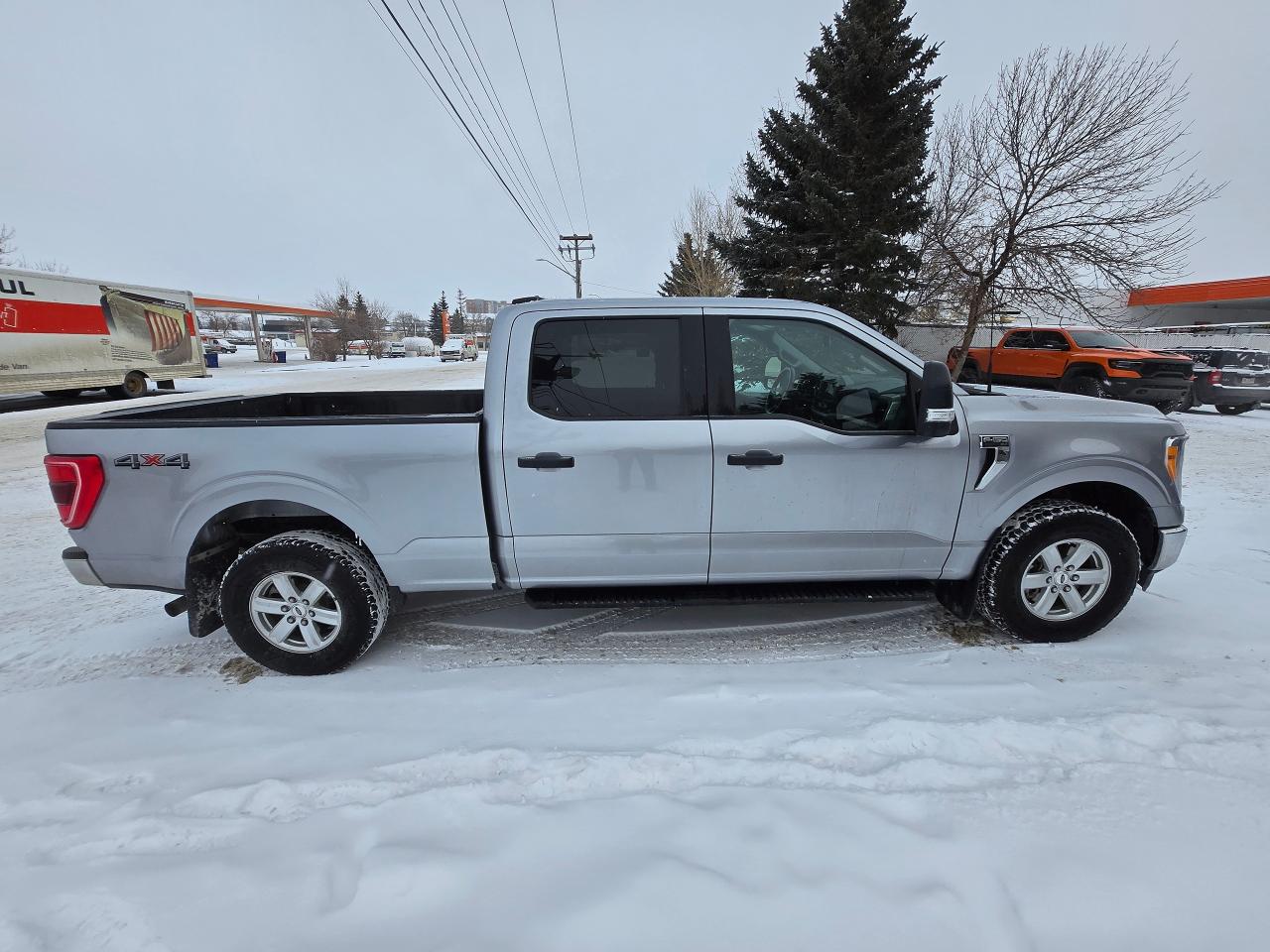 2021 Ford F-150 XLT SuperCrew | ALL CREDIT ACCEPTED!! - Photo #9