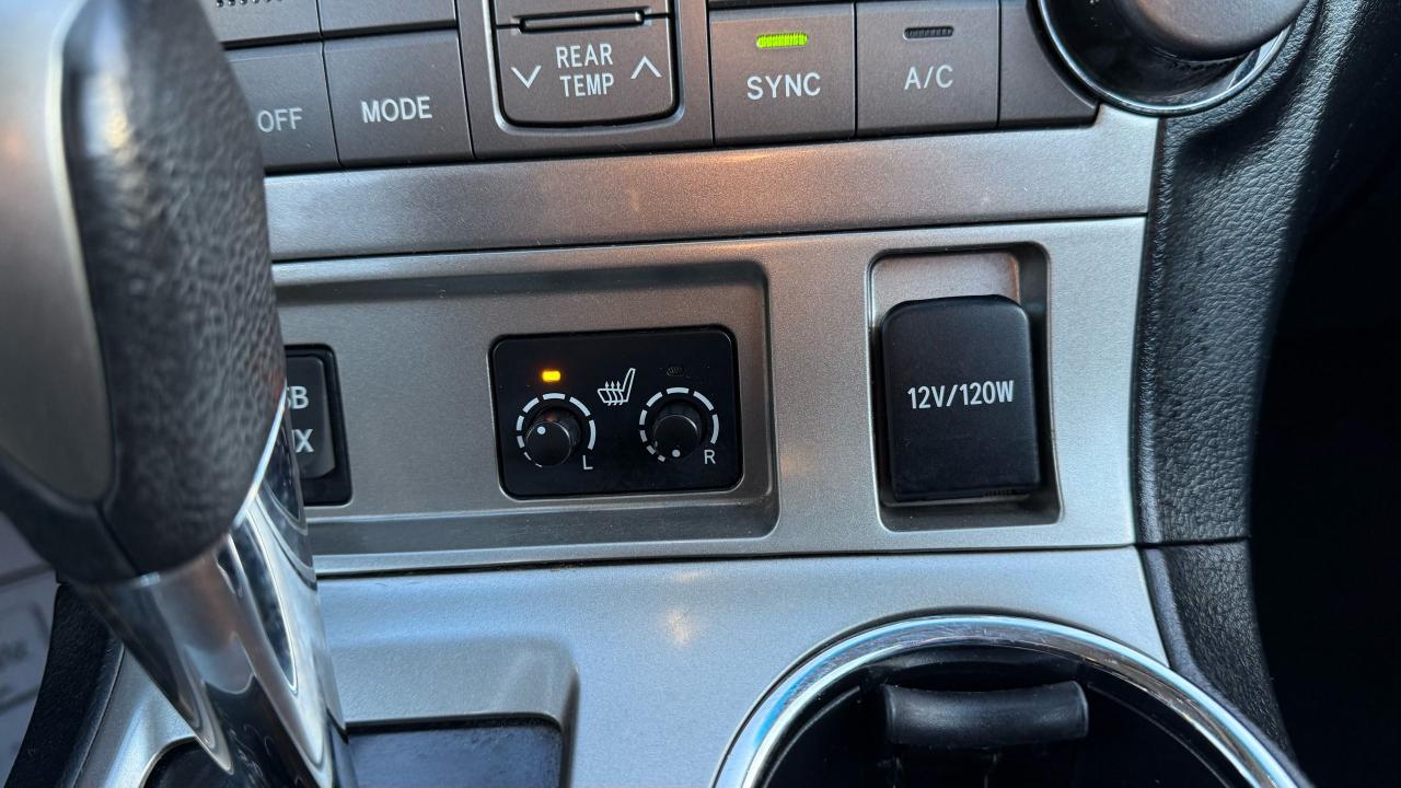 2013 Toyota Highlander  - Photo #13