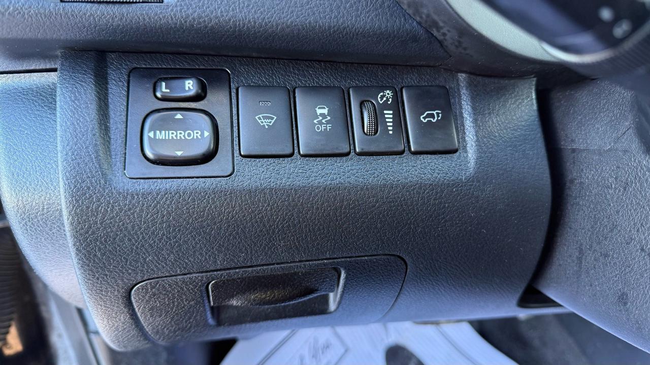 2013 Toyota Highlander  - Photo #19