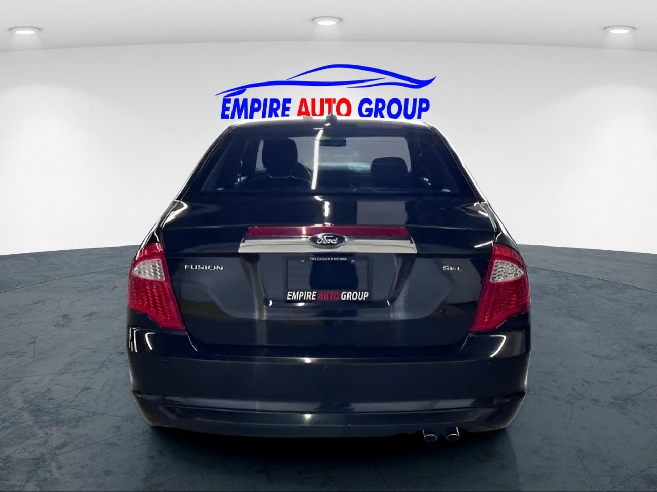 2011 Ford Fusion SEL Photo4