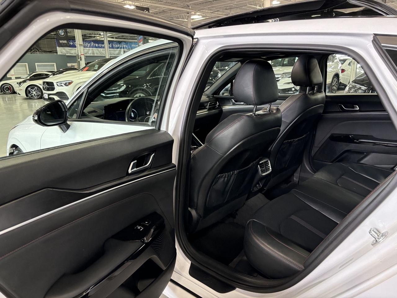 2023 Kia K5 GT DCT|NAV|BOSE|LEATHER|HEADSUP|PANOROOF|ALLOYS|++ - Photo #6
