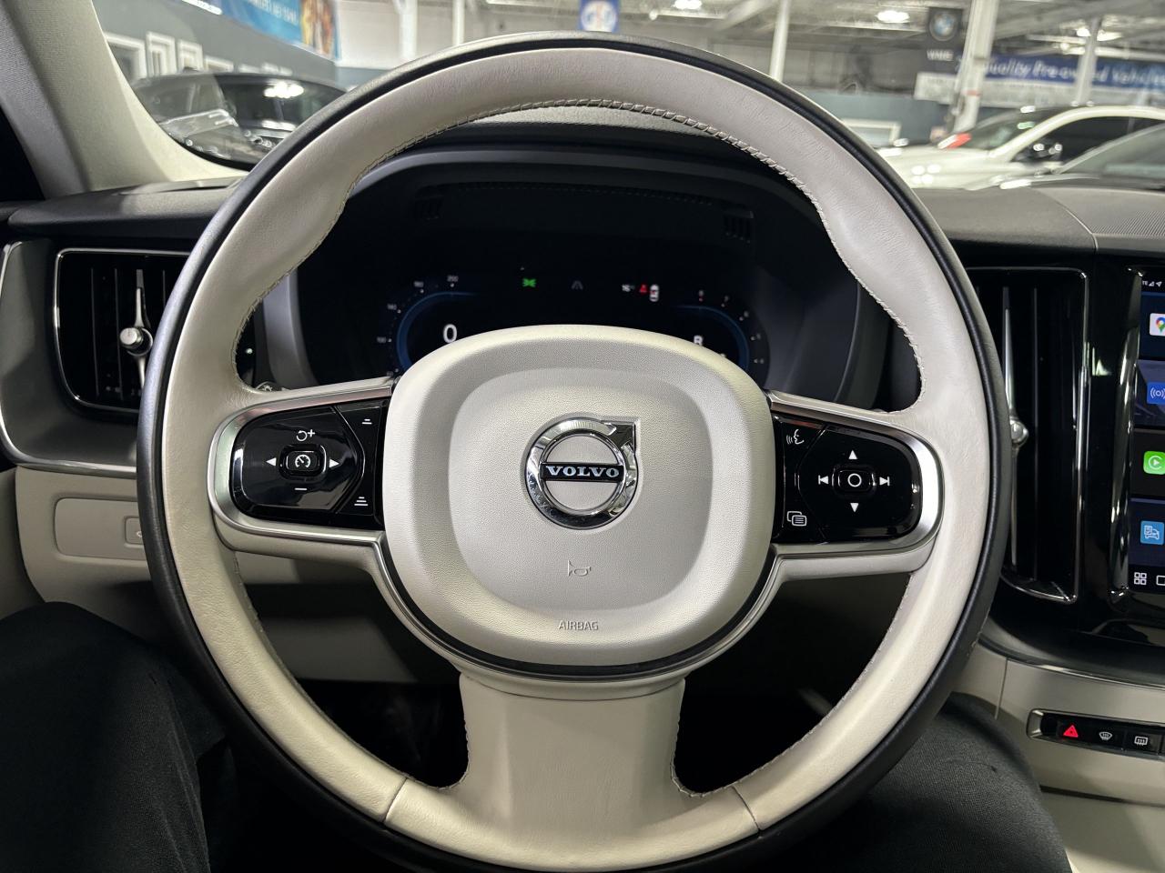 2023 Volvo XC60 B6 Core|AWD|NAV|WHITELEATHER|PANOROOF|360CAM|LED|+ - Photo #32