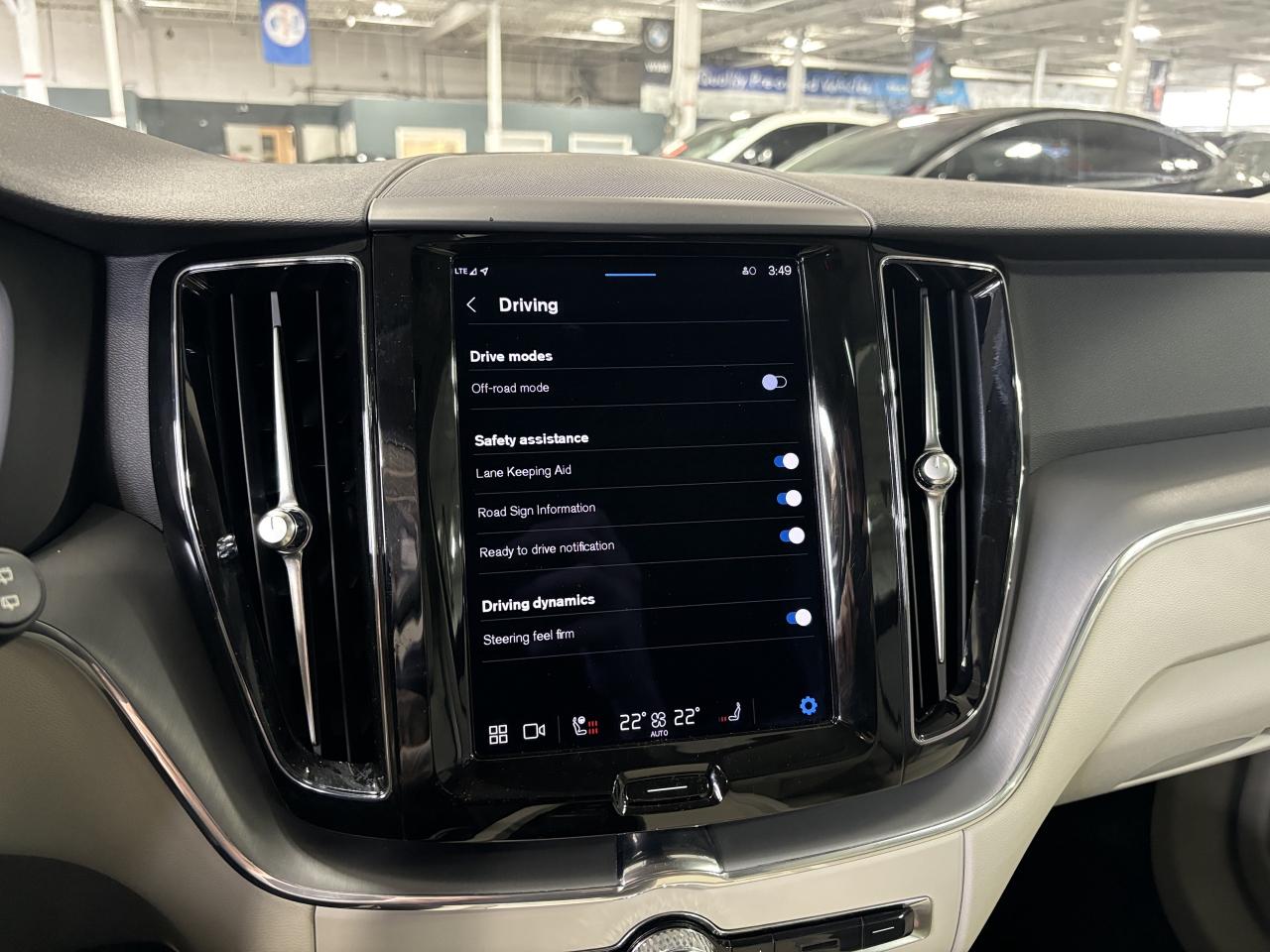 2023 Volvo XC60 B6 Core|AWD|NAV|WHITELEATHER|PANOROOF|360CAM|LED|+ - Photo #29
