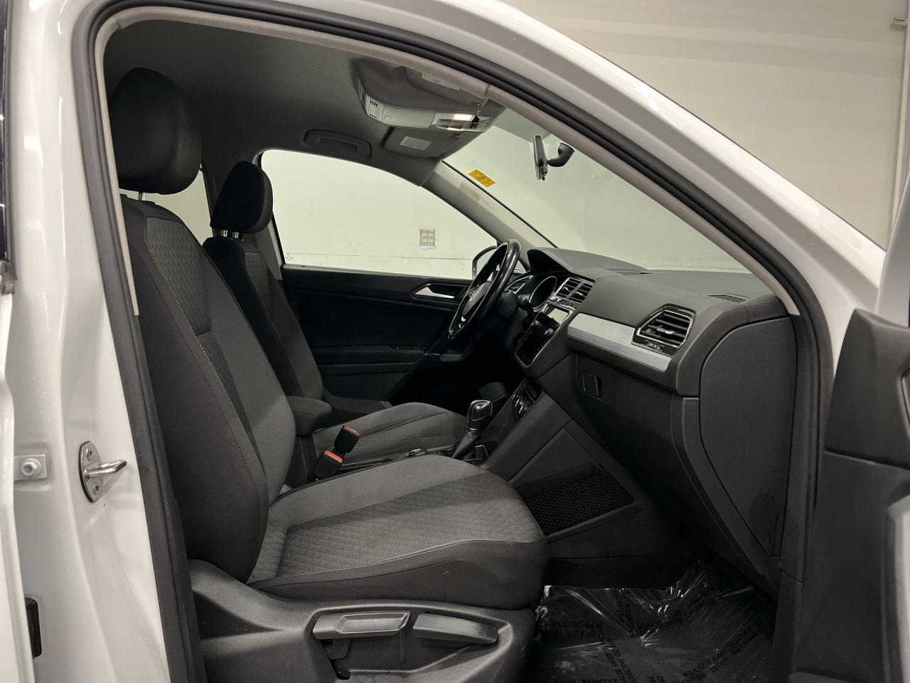 2018 Volkswagen Tiguan AWD | CARPLAY | HTD SEATS | REAR CAM | BLUETOOTH Photo