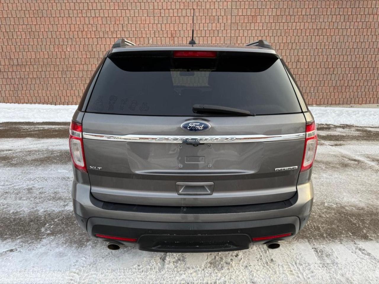 2013 Ford Explorer XLT |LEATHER|NAVI|BACKUP CAM|REMOTE STARTER|HEATED SEATS|7 PASS| - Photo #4