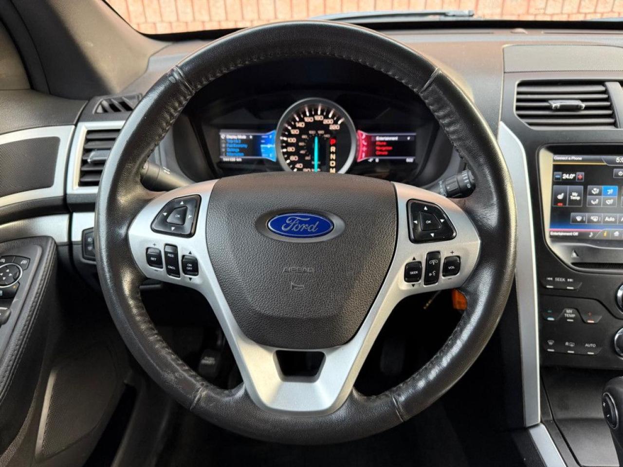 2013 Ford Explorer XLT |LEATHER|NAVI|BACKUP CAM|REMOTE STARTER|HEATED SEATS|7 PASS| - Photo #24