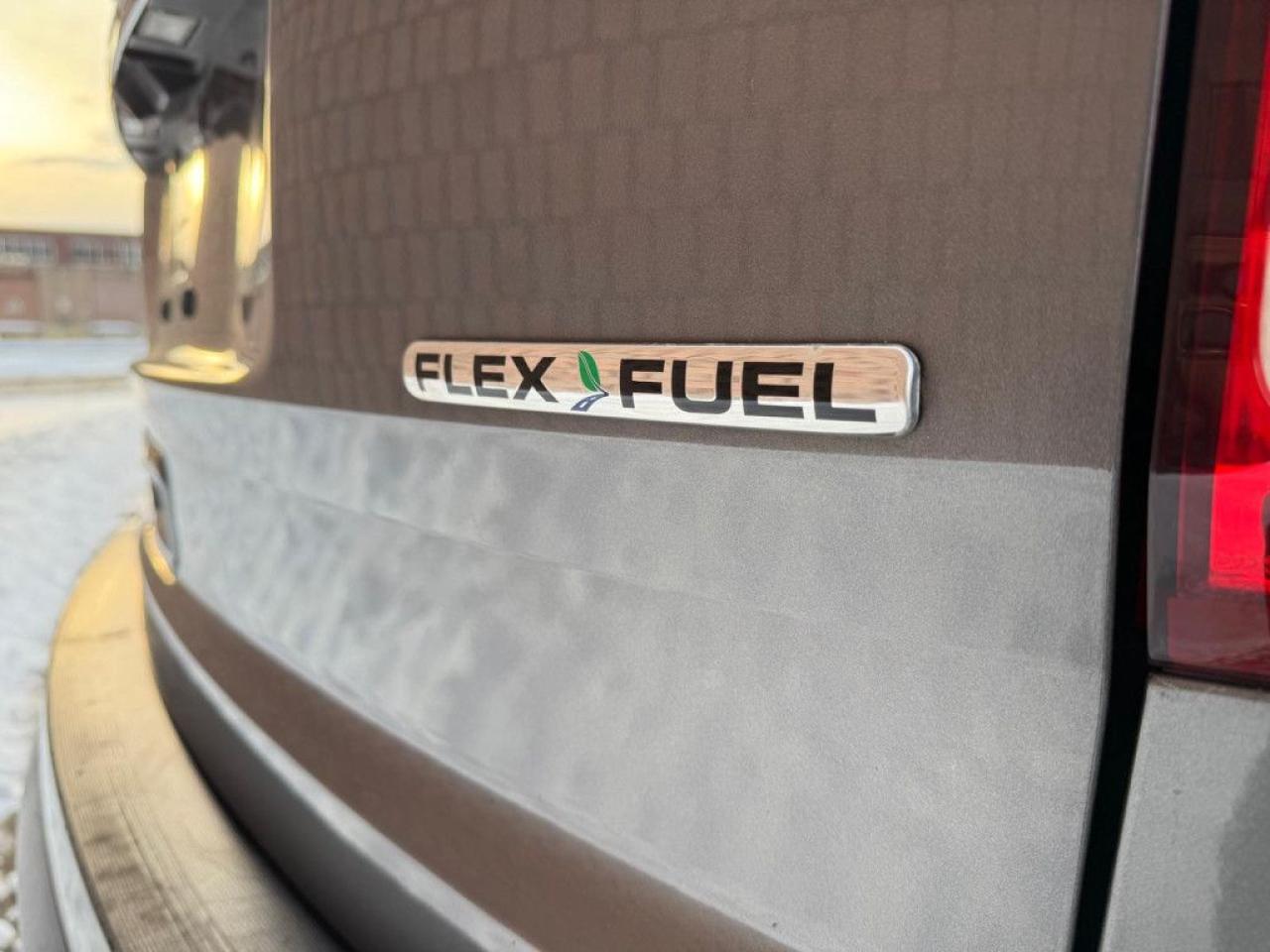 2013 Ford Explorer XLT |LEATHER|NAVI|BACKUP CAM|REMOTE STARTER|HEATED SEATS|7 PASS| - Photo #32