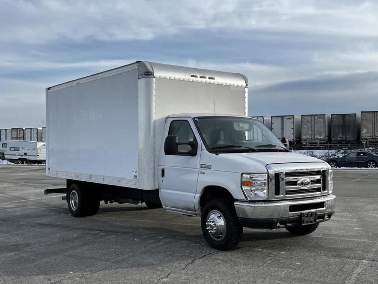 Used 2017 Ford Econoline E-450 16 Foot Cube Van for sale in Burnaby, BC