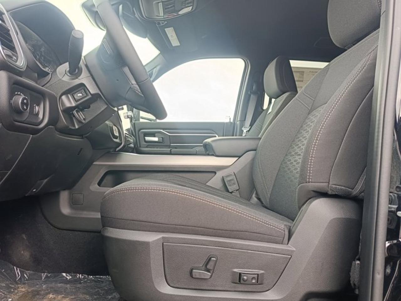 2025 RAM 2500 Big Horn Photo